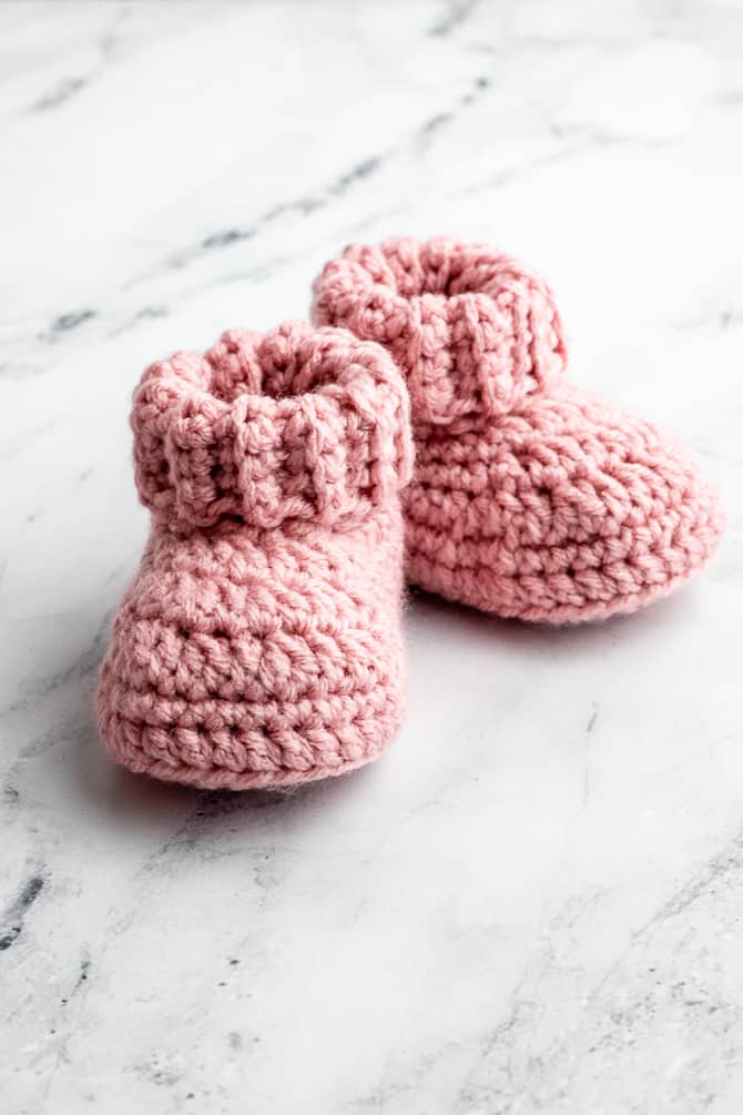 crocheted baby booties for beginners