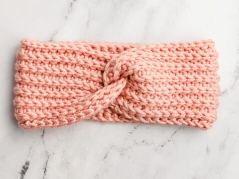 Knit-Look Twist Crochet Headband - Free Pattern » Make & Do Crew