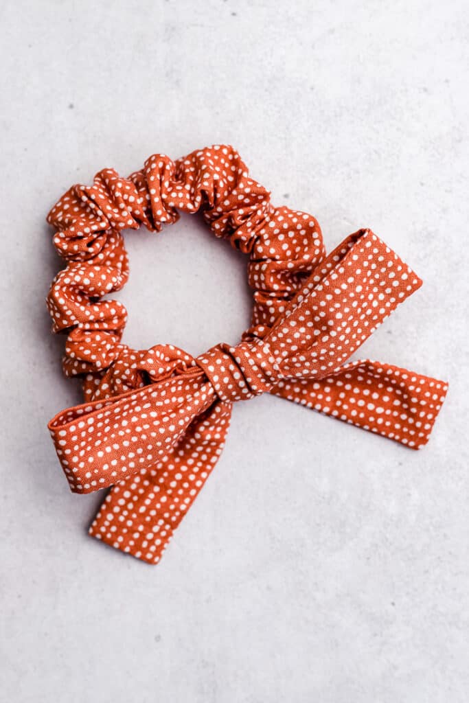 How To Make A Scrunchie Plus 3 Bow Options