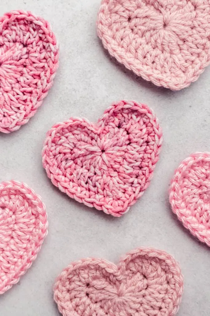 Quick and easy valentine crochet Heart key holder tutorial 