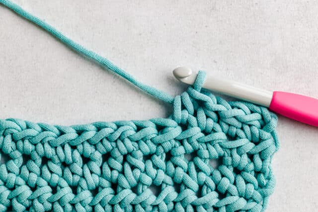 How to Half Double Crochet Stitch (HDC) - Sarah Maker