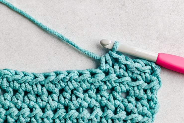 hook style and pattern  Crochet stitches tutorial, Learn to