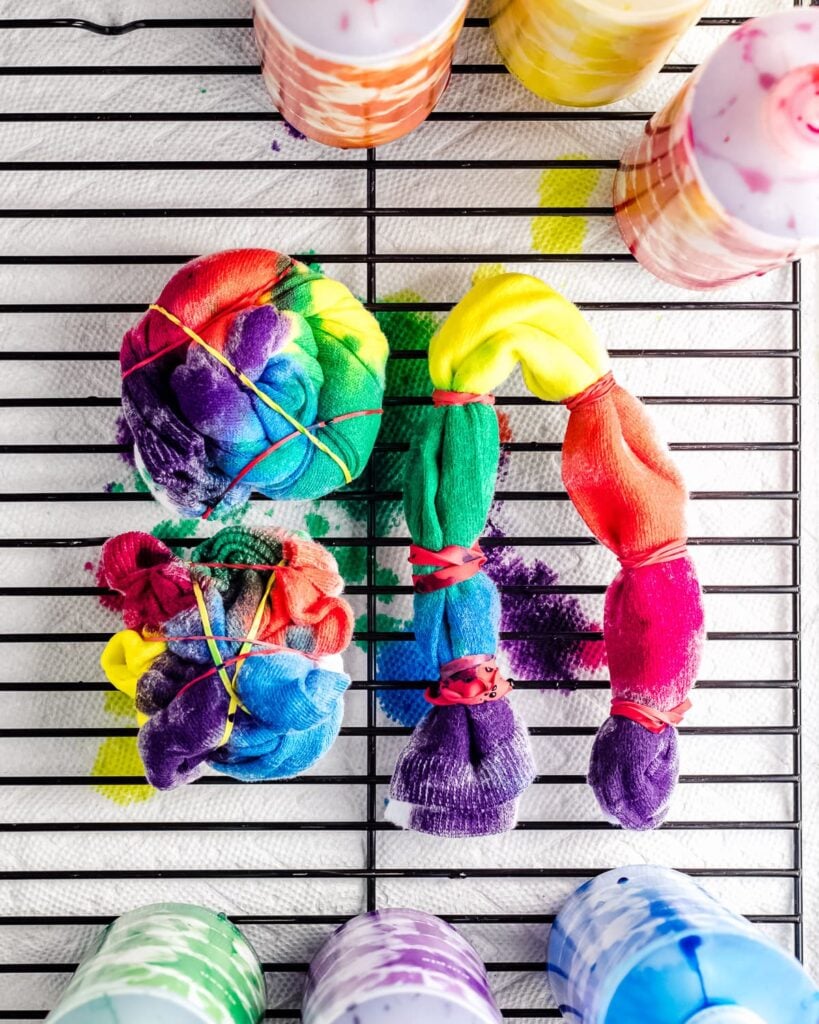 The 12 Best Tie Dye Kits and Supplies - Sarah Maker