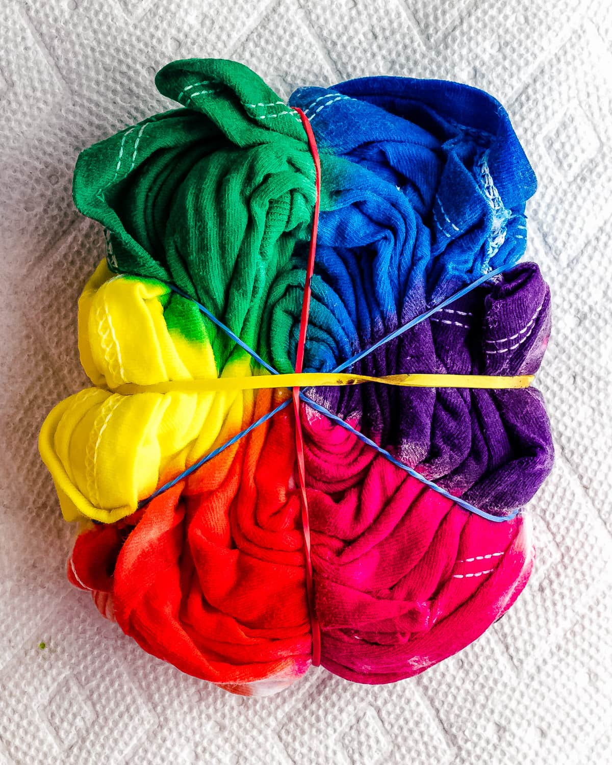 Can You Tie Dye Polyester? Read this First! - Sarah Maker