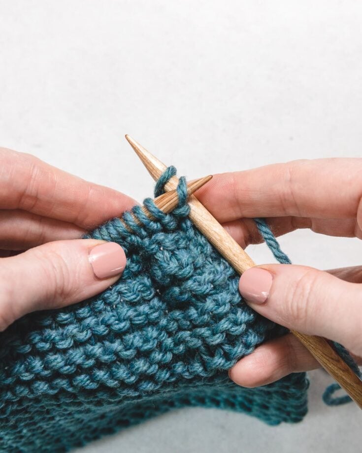 How to Bind Off (Cast Off) Knitting for Beginners Sarah Maker