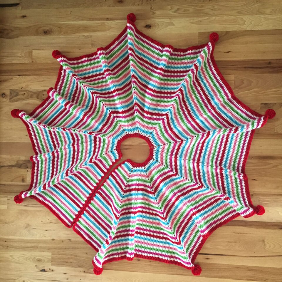 25 Free Crochet Christmas Decor Patterns - Sarah Maker