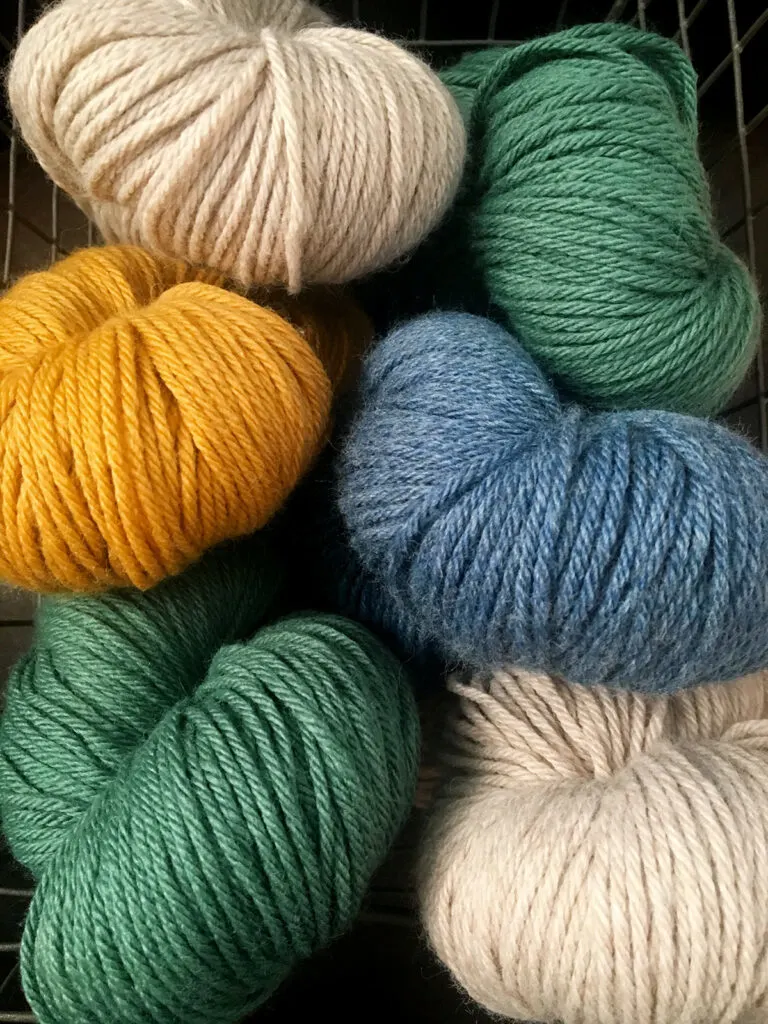 Worsted wool clearance yarn