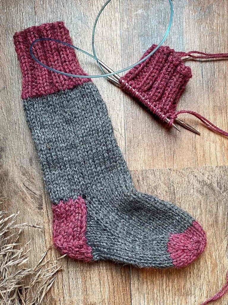 Lace Socks Knitting Pattern, Easy Knit Socks Pattern, Snowfield Socks