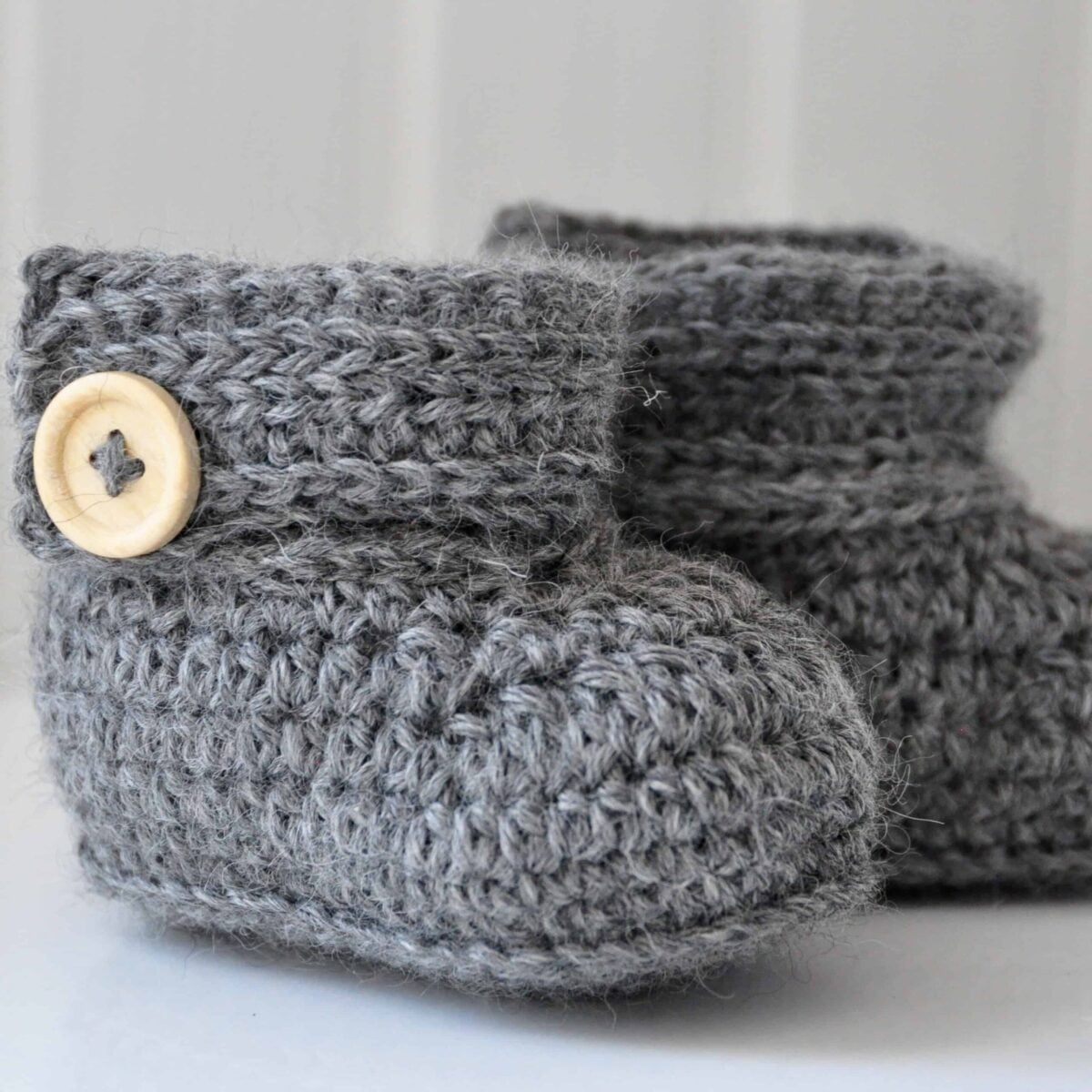 15 Free Crochet Baby Booties Patterns (Great for Beginners!) - Sarah Maker