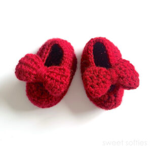 15 Free Crochet Baby Booties Patterns (Great for Beginners!) - Sarah Maker