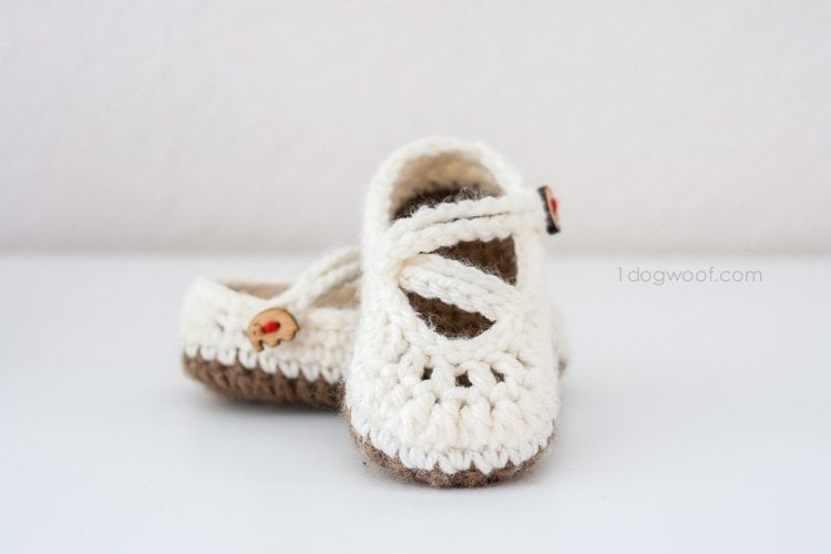 15 Free Crochet Baby Booties Patterns (Great for Beginners!) - Sarah Maker