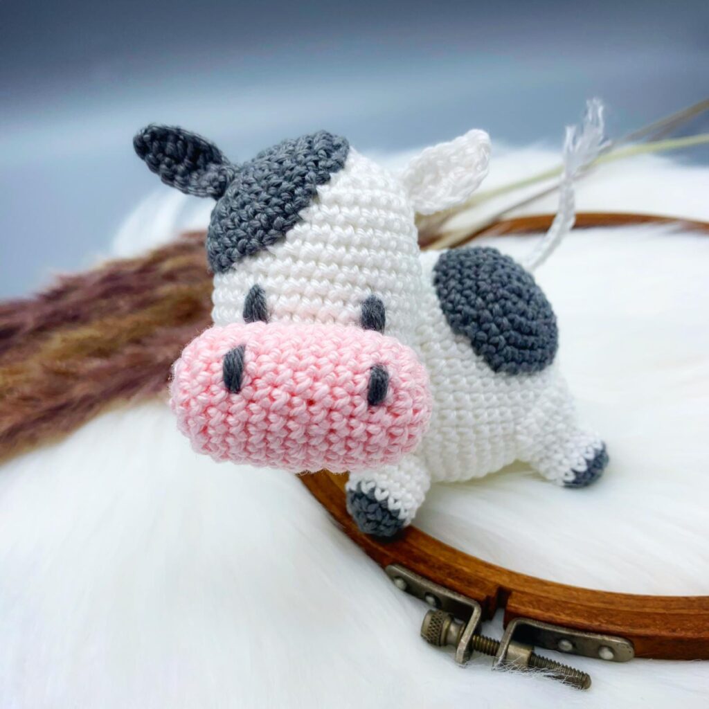 Basic Cow Pattern 25 Adorable & Free Crochet Cow Patterns - Sarah Maker