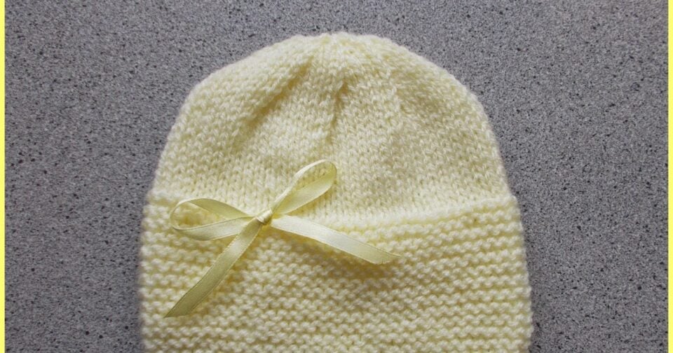 25+ of the Cutest Free Knit Baby Hat Patterns - Sarah Maker
